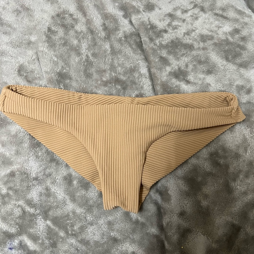 Frankie’s Bikinis Bottom